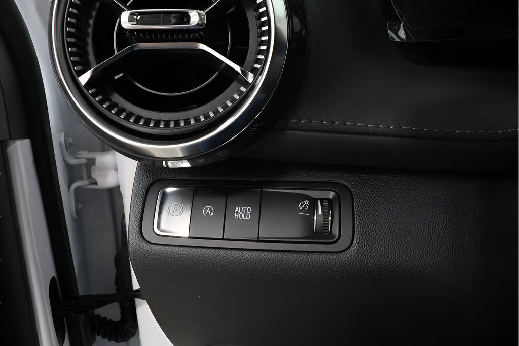 New 2026 Chevrolet Equinox LT w/ Convenience Package II FWD image 18