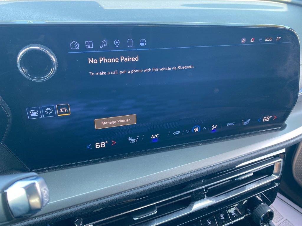 Used 2025 Chevrolet Traverse LT w/ Midnight/Sport Edition image 39