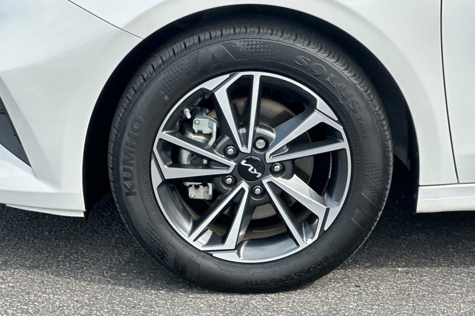 Used 2023 Kia Forte LXS FWD image 11