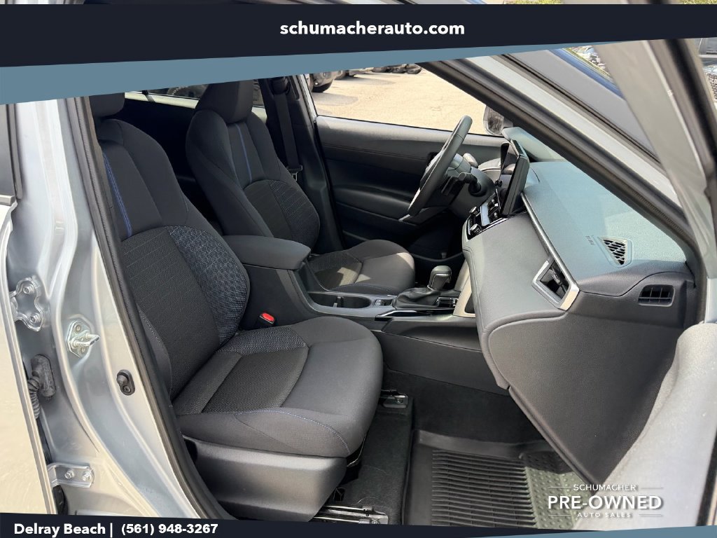 Used 2024 Toyota Corolla Cross AWD Hybrid w/ Moonroof Package image 17
