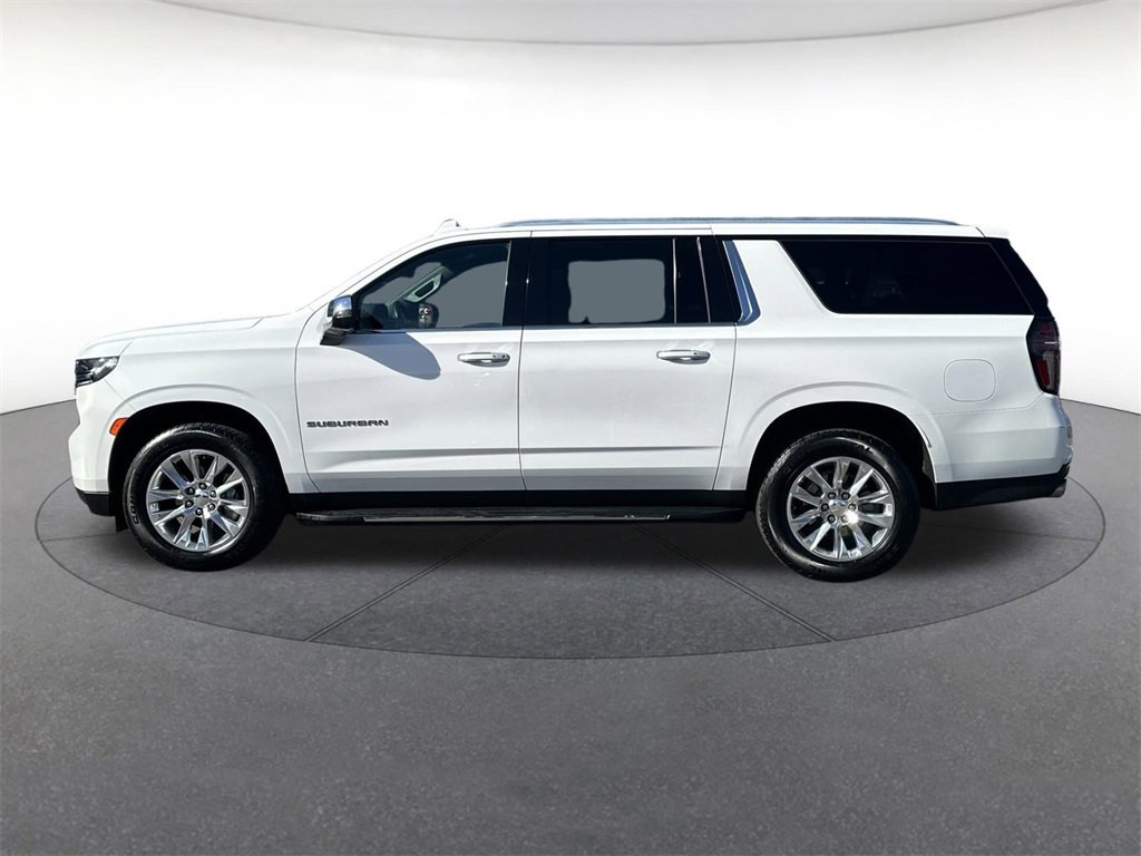 Used 2023 Chevrolet Suburban Premier image 2
