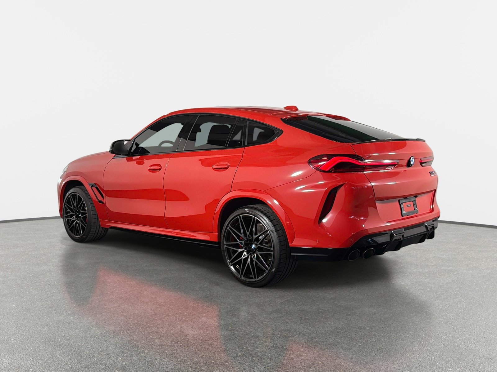 Used 2025 BMW X6 M Competition w/ Executive Package AWD/4WD image 5