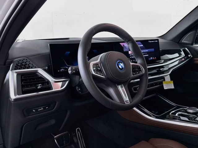 Used 2026 BMW X5 xDrive50e w/ M Sport Package AWD/4WD image 9