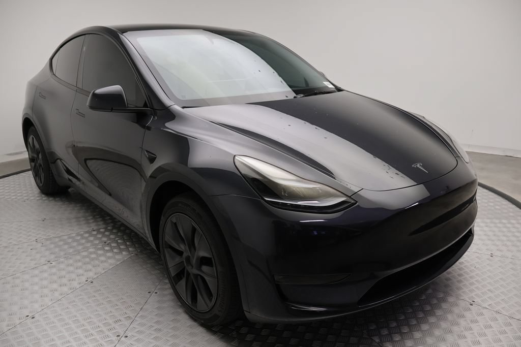 Used 2025 Tesla Model Y Long Range RWD image 6