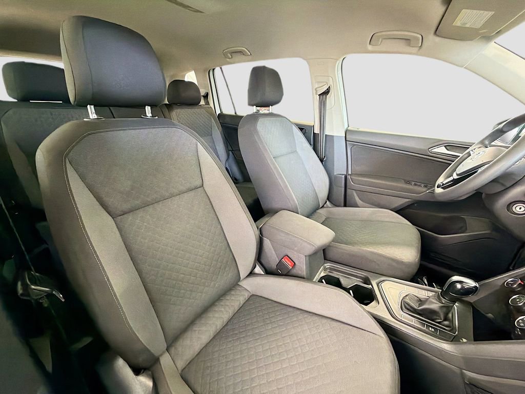 Used 2018 Volkswagen Tiguan S FWD image 28