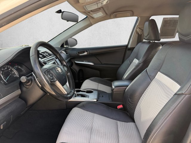 Used 2013 Toyota Camry SE FWD image 15
