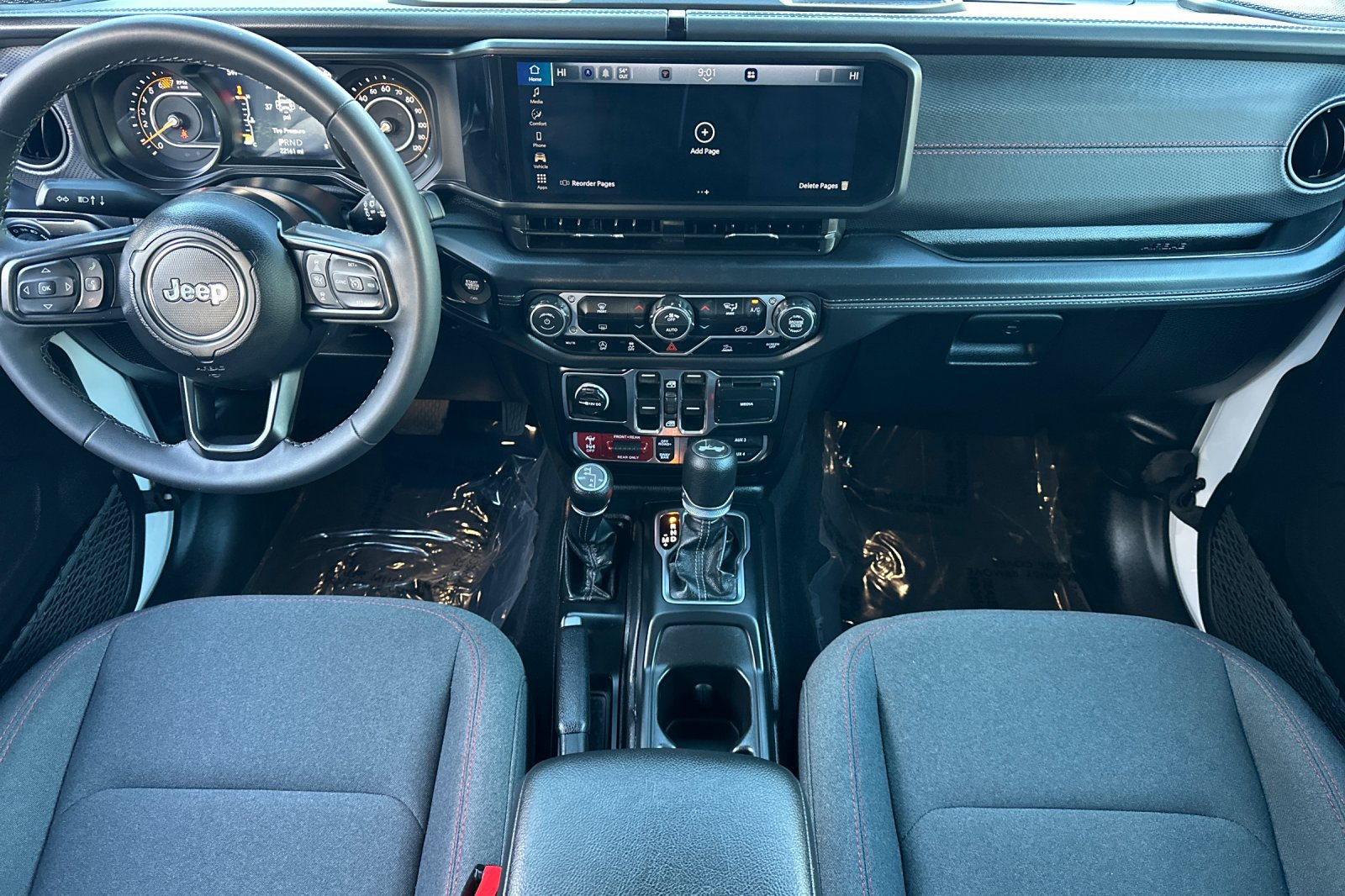 Used 2026 Jeep Wrangler Unlimited Rubicon AWD/4WD image 12
