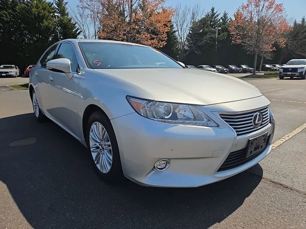 Used 2014 Lexus ES 350 w/ Luxury Package image 3