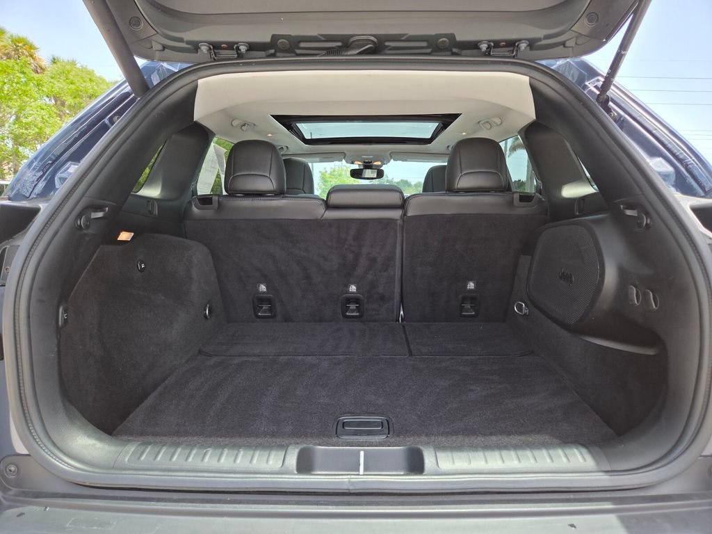 Used 2021 Jeep Cherokee Limited w/ Elite Package AWD/4WD image 20
