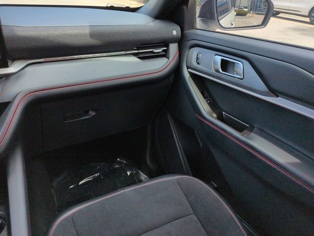 Certified 2025 Ford Explorer ST AWD/4WD image 17