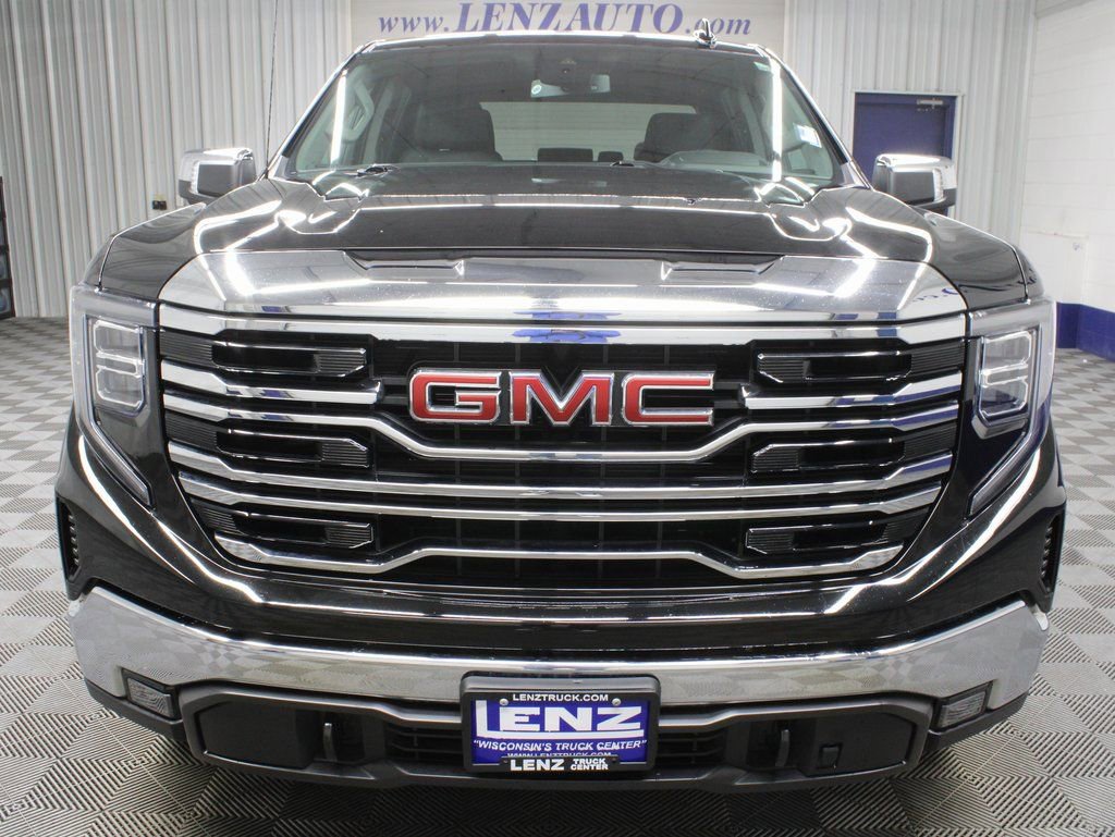 Used 2024 GMC Sierra 1500 SLT w/ X31 Off-Road Package image 39