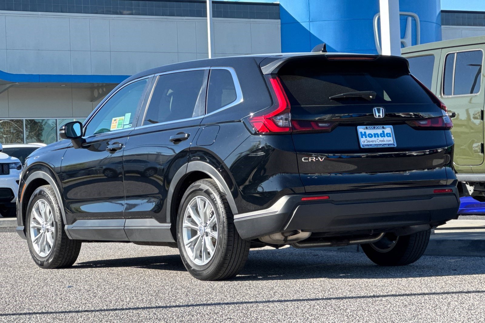 Used 2024 Honda CR-V EX-L image 3