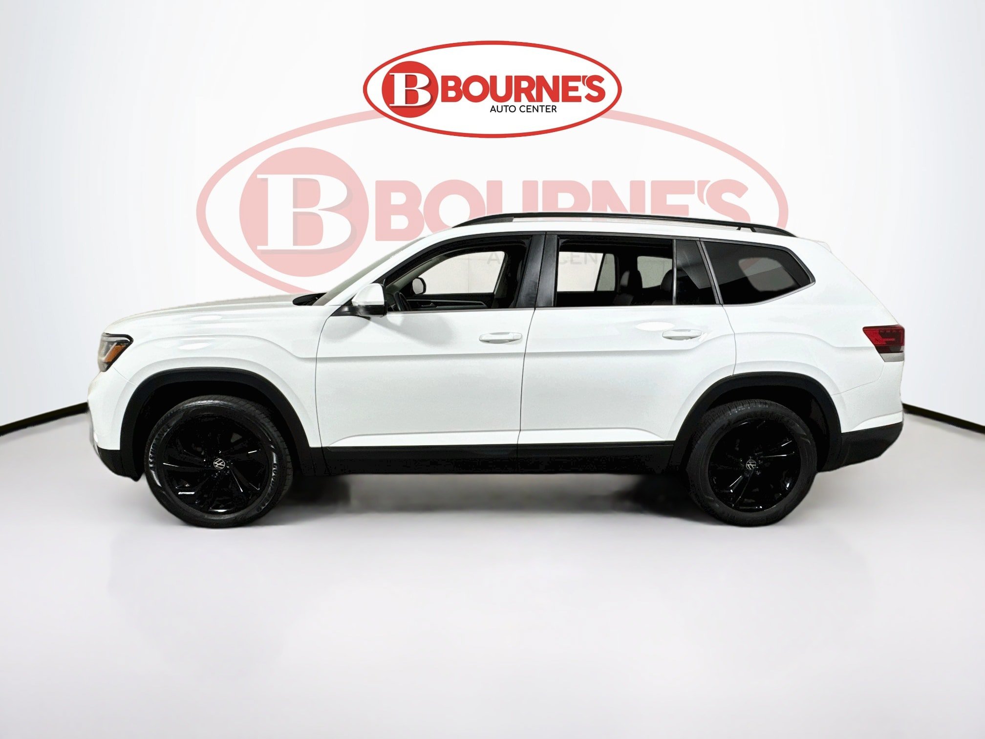 Used 2023 Volkswagen Atlas SE w/ Black Wheel Package AWD/4WD image 7