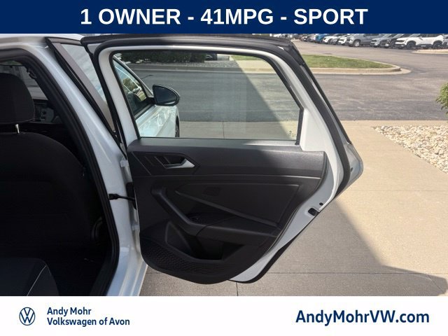 Used 2022 Volkswagen Jetta Sport FWD image 17