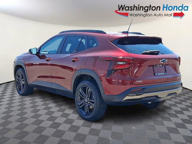 Used 2024 Chevrolet Trax ACTIV w/ Driver Confidence Package FWD image 4