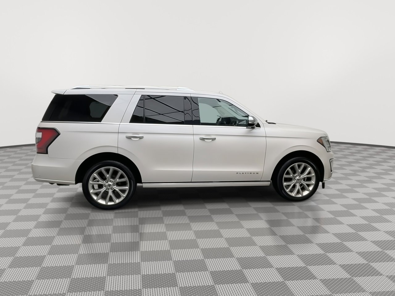 Used 2019 Ford Expedition Platinum image 46