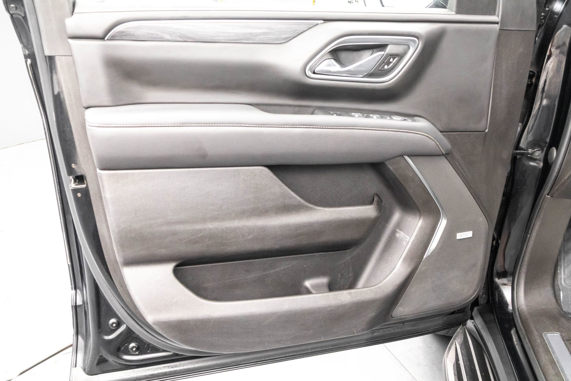 Used 2021 GMC Yukon XL SLT image 27