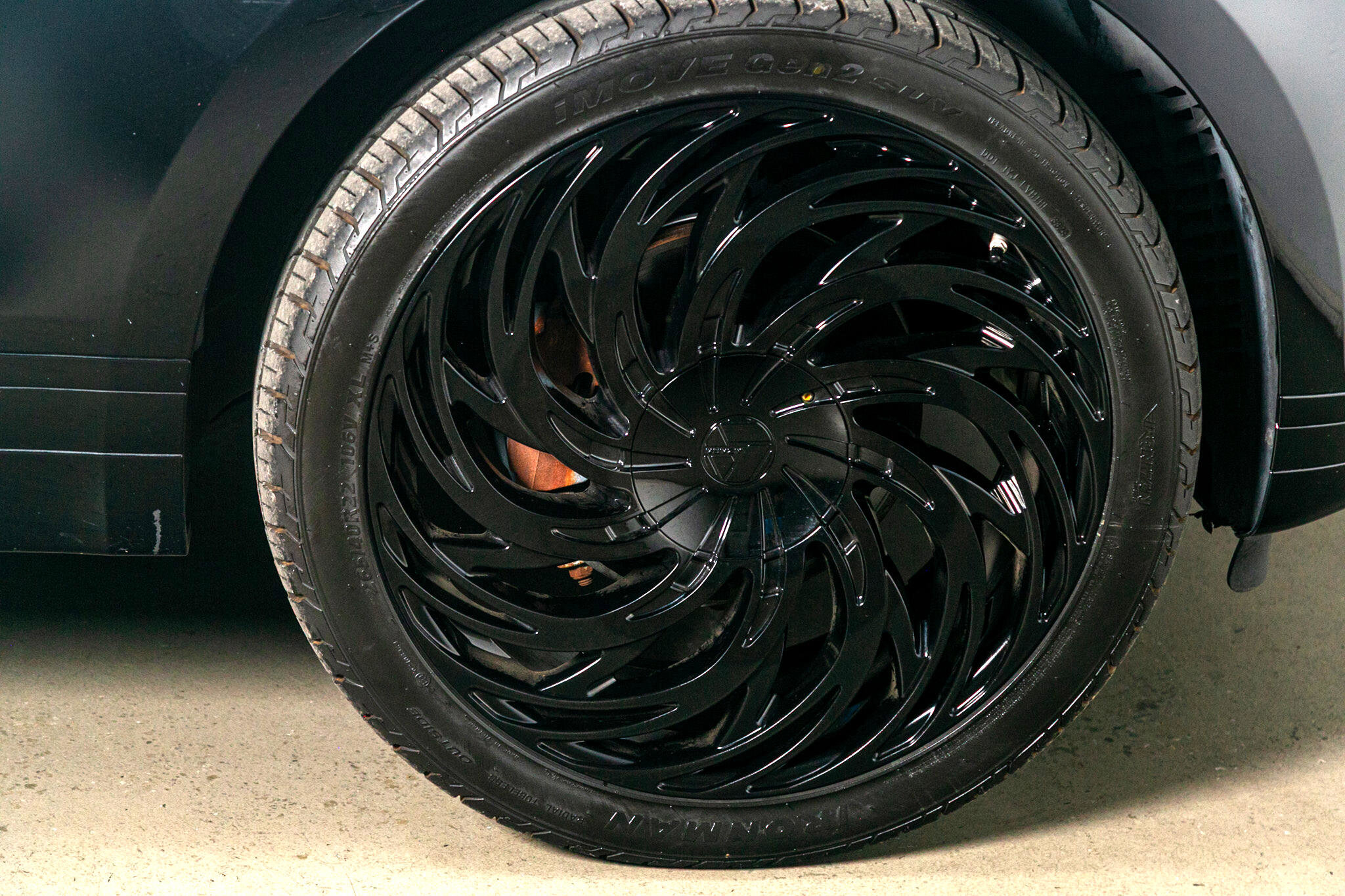 Used 2020 Land Rover Range Rover Velar S image 21