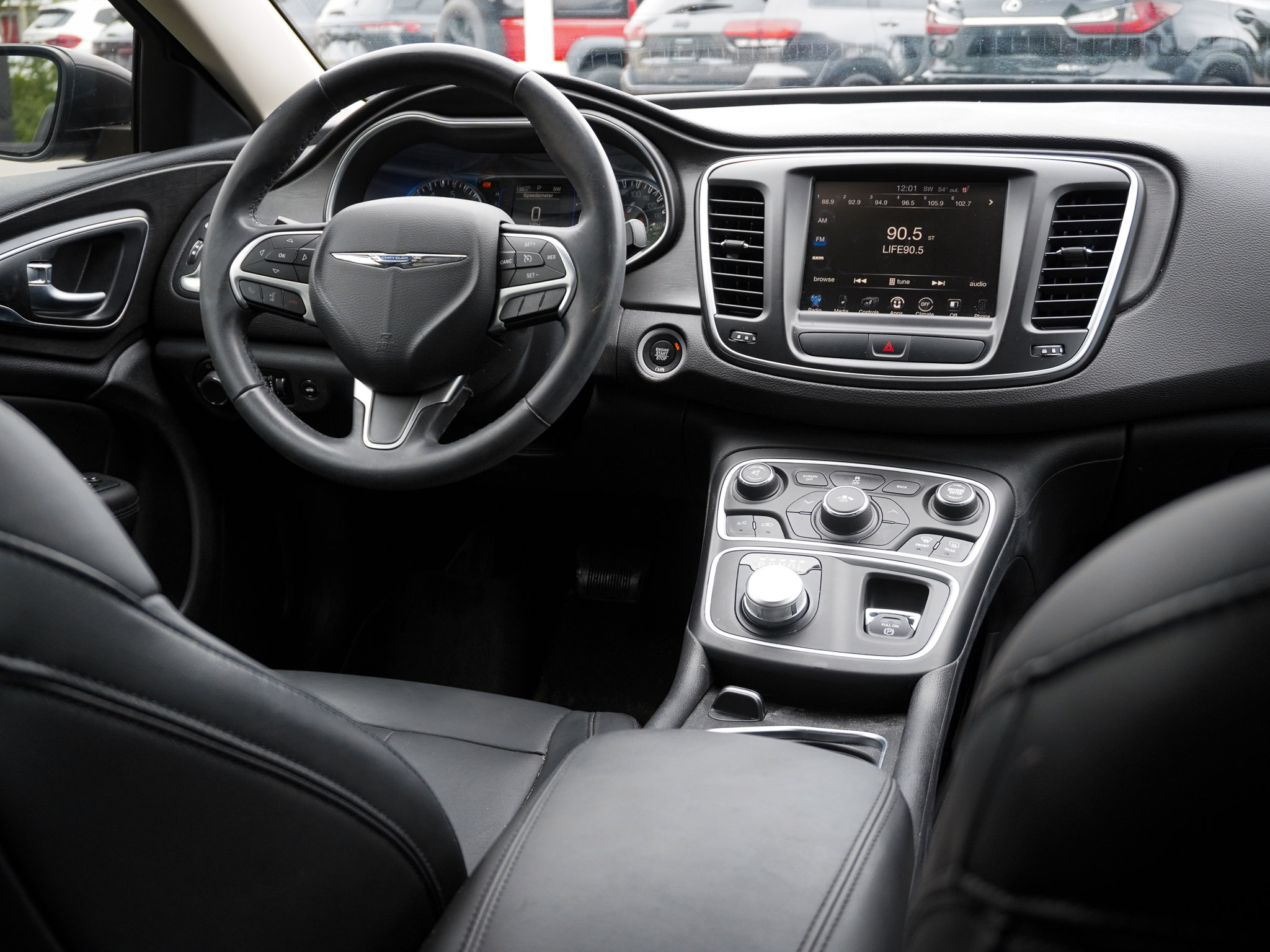 Used 2017 Chrysler 200 Limited Platinum FWD image 27