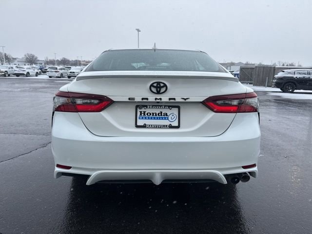 Used 2023 Toyota Camry SE image 6