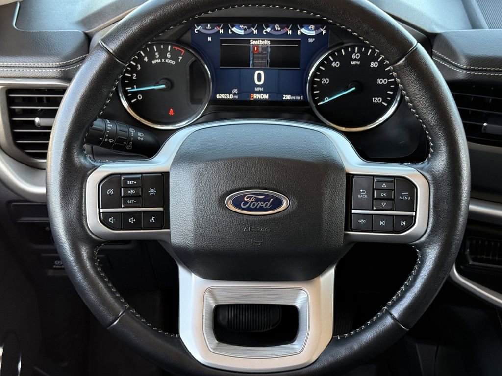 Used 2024 Ford Expedition XLT image 13