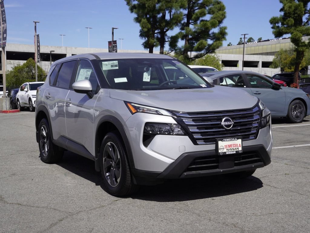 New 2025 Nissan Rogue SV FWD image 2