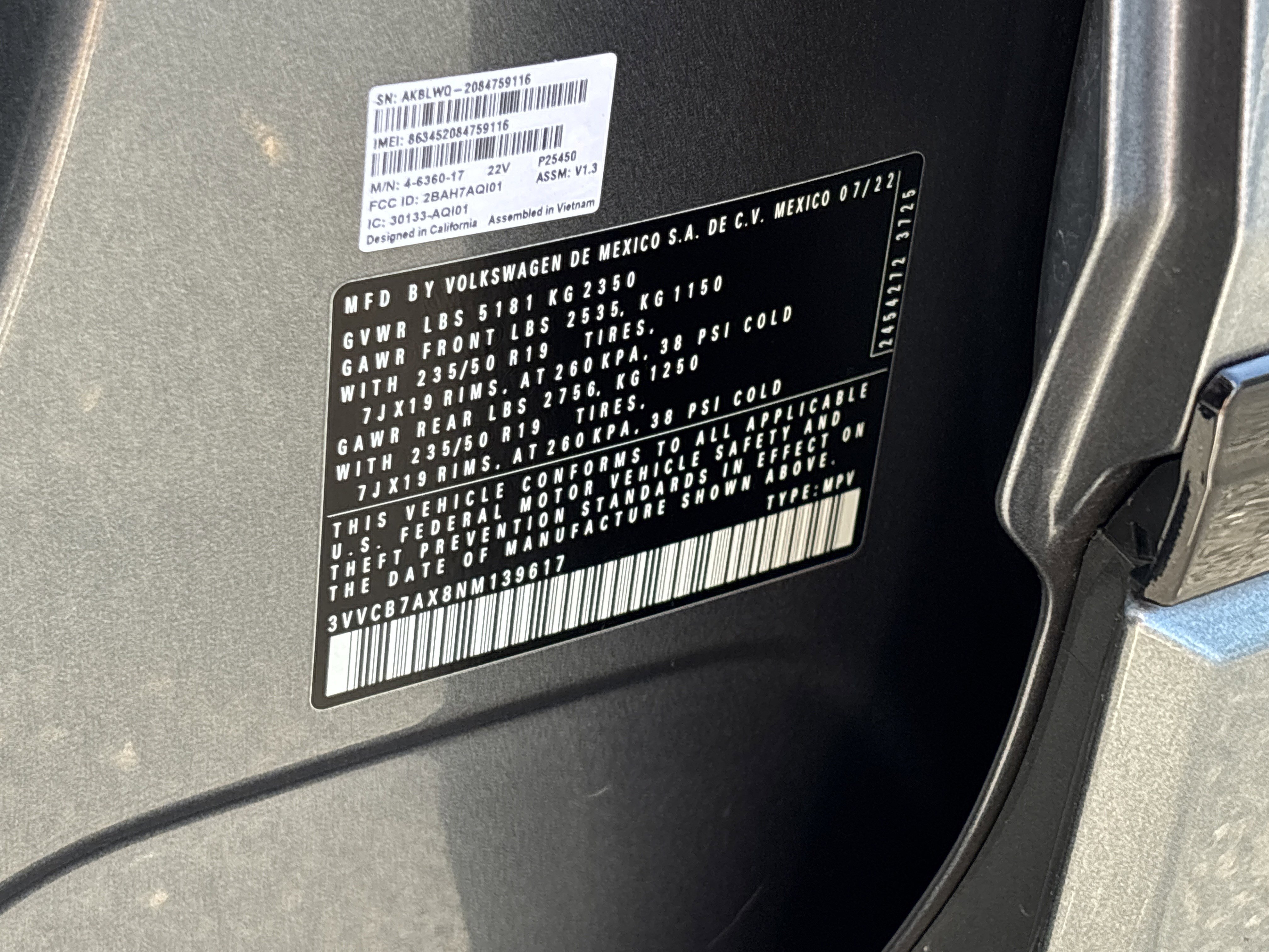 Used 2022 Volkswagen Tiguan SE R-Line image 31