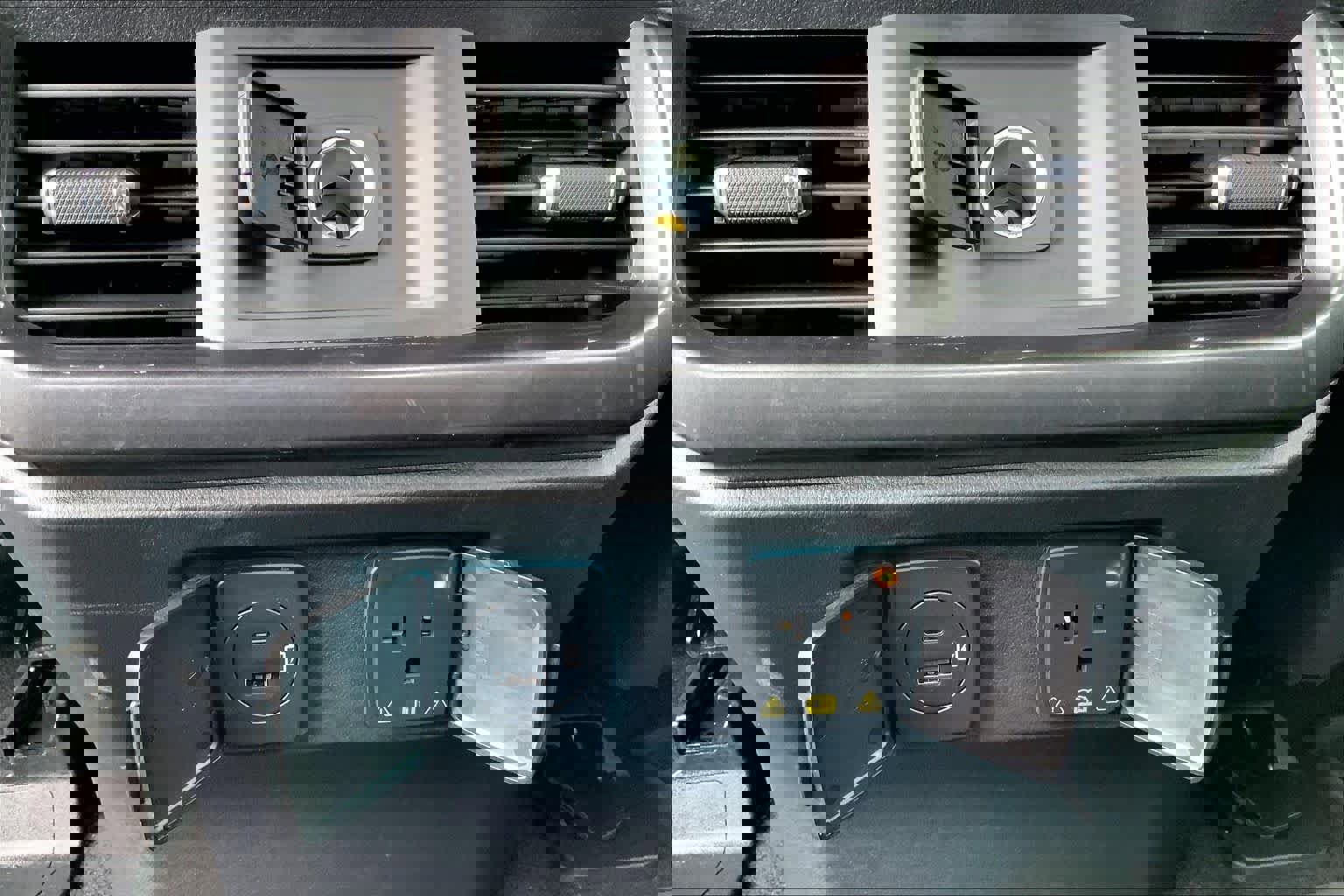 Certified 2023 Ford F150 XLT w/ Equipment Group 302A High image 33