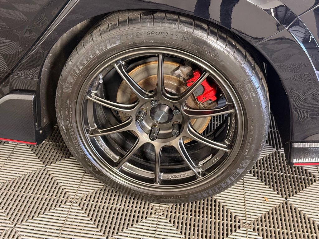 Used 2017 Honda Civic Type R image 11