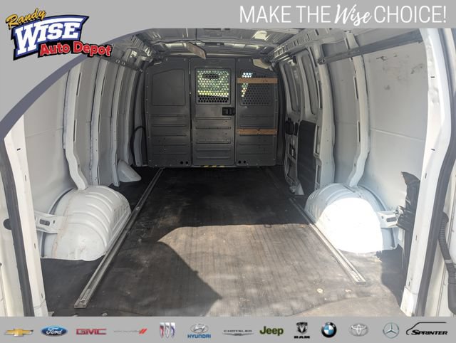 Used 2019 Chevrolet Express 2500 w/ Communications Package RWD image 18