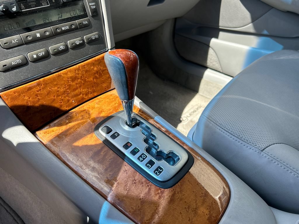Used 2005 Lexus ES 330 FWD image 18
