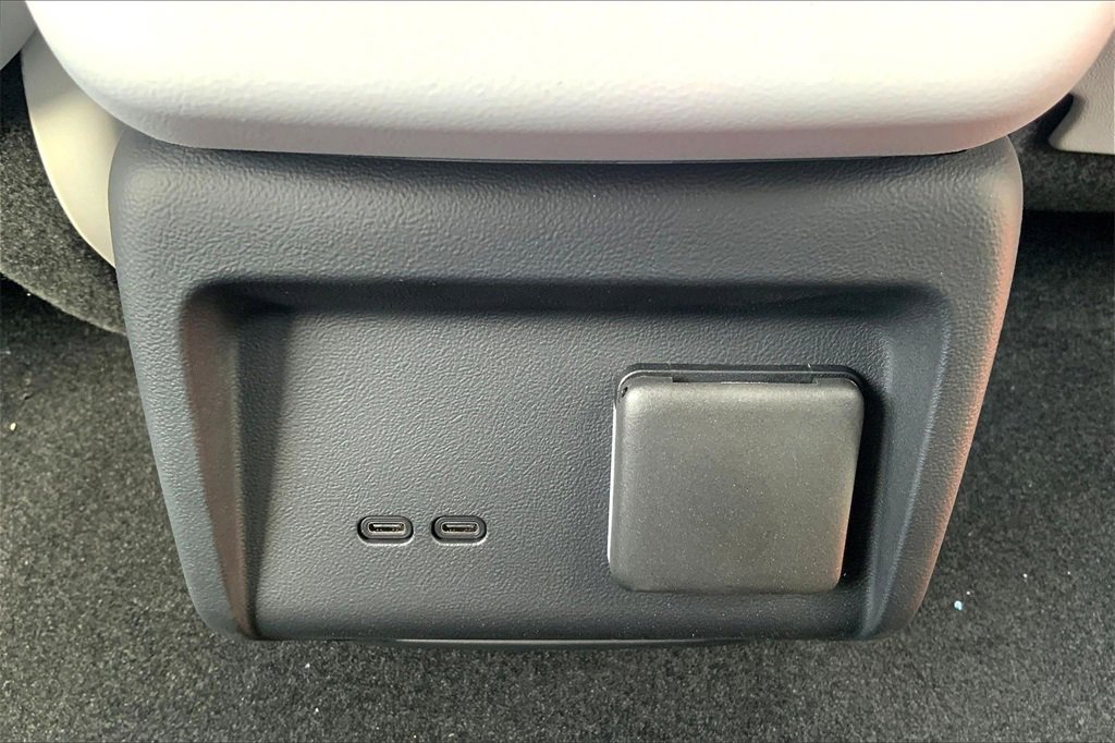 New 2026 Cadillac Optiq Sport 1 image 21