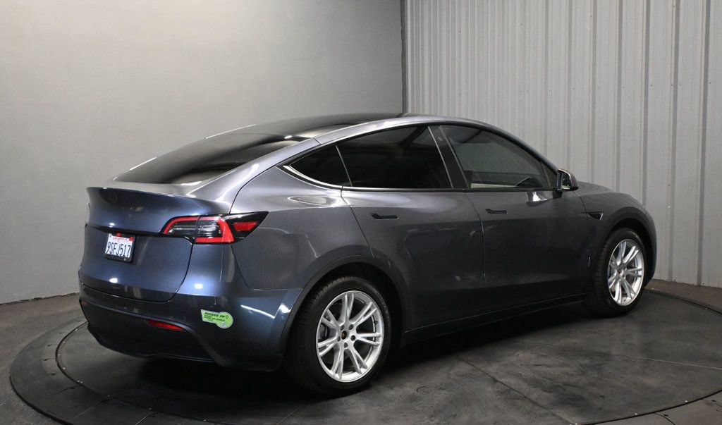 Used 2020 Tesla Model Y Long Range AWD/4WD image 5