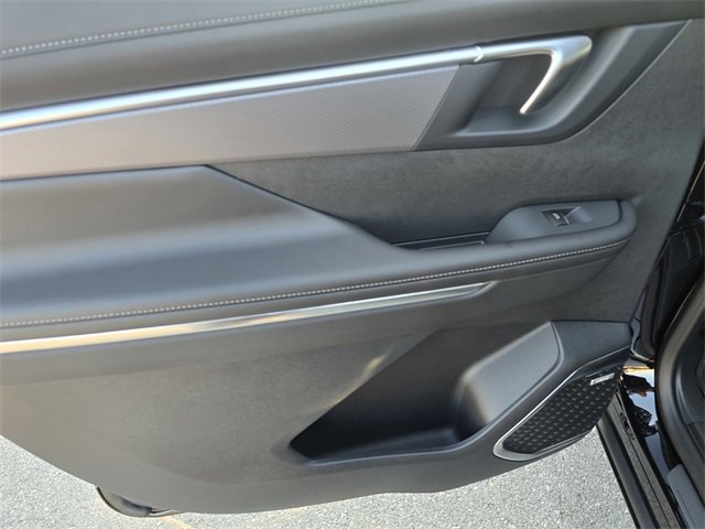 New 2026 Buick Enclave Sport Touring w/ LPO, Floor Liner Package image 9