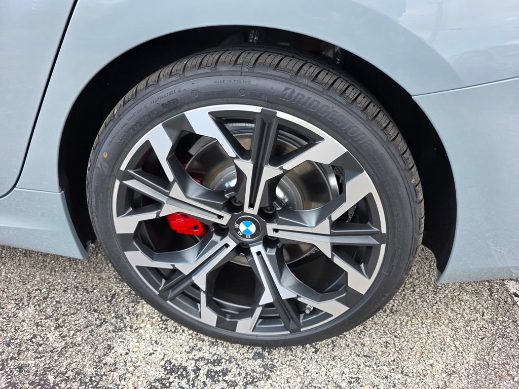 New 2026 BMW 330i Sedan w/ M Sport Package RWD image 6