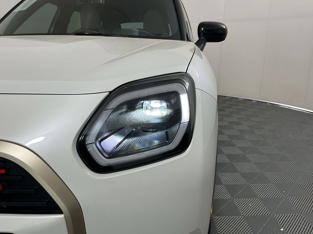 Certified 2025 MINI Cooper Countryman S AWD/4WD image 8