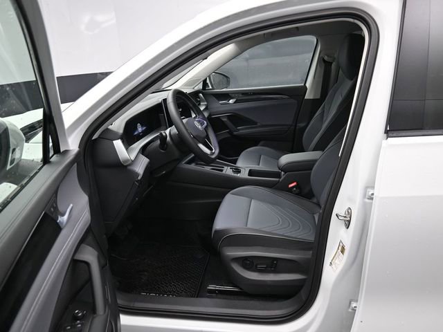 New 2026 Volkswagen Tiguan SE image 9