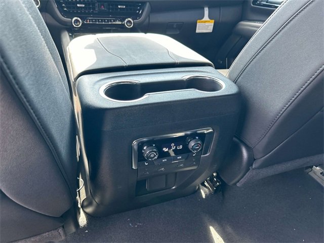 New 2026 Chevrolet Suburban Premier image 17