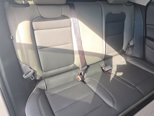 New 2026 Chevrolet Trax ACTIV w/ Driver Confidence Package FWD image 18