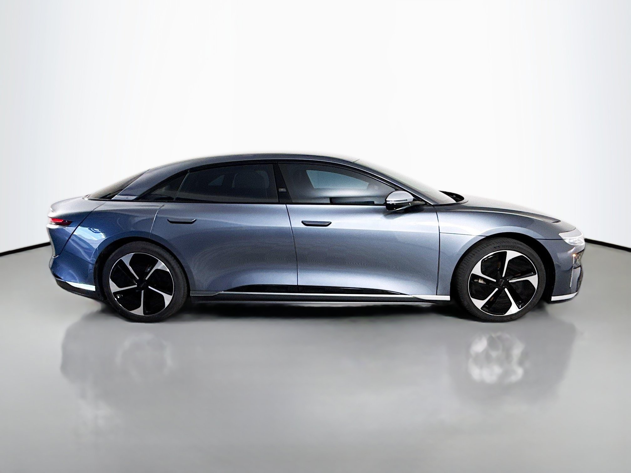 Used 2024 Lucid Air Grand Touring AWD/4WD image 11
