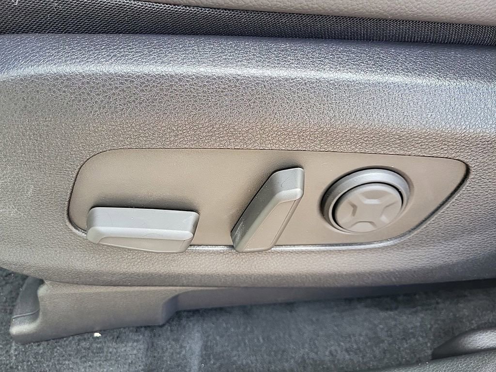 New 2025 Kia Carnival SX Prestige image 13