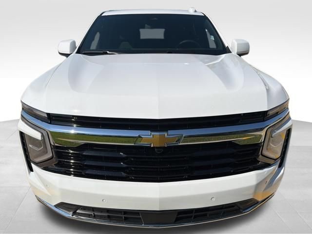 New 2026 Chevrolet Suburban LS image 3