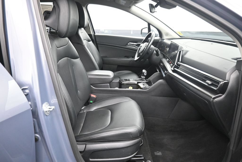 Certified 2024 Kia Sportage EX FWD image 24