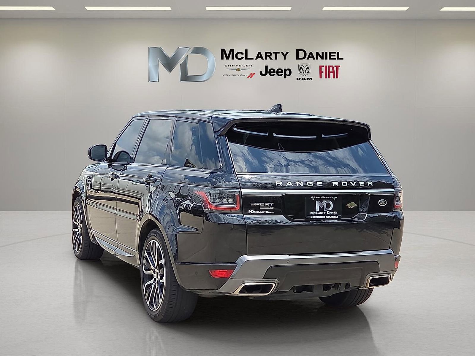 Used 2019 Land Rover Range Rover Sport HSE AWD/4WD image 4