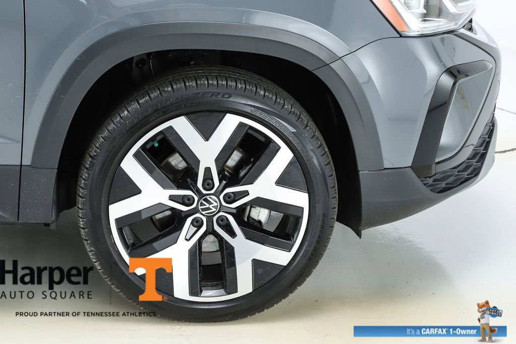Used 2023 Volkswagen Taos SEL AWD/4WD image 14