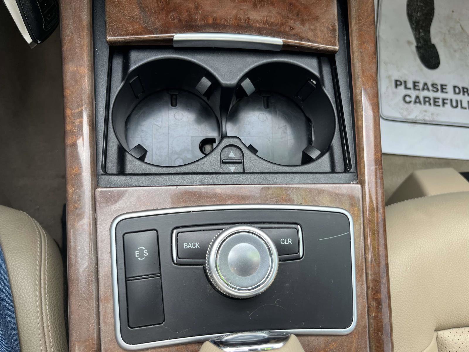 Used 2011 Mercedes-Benz E 350 4MATIC Sedan image 17