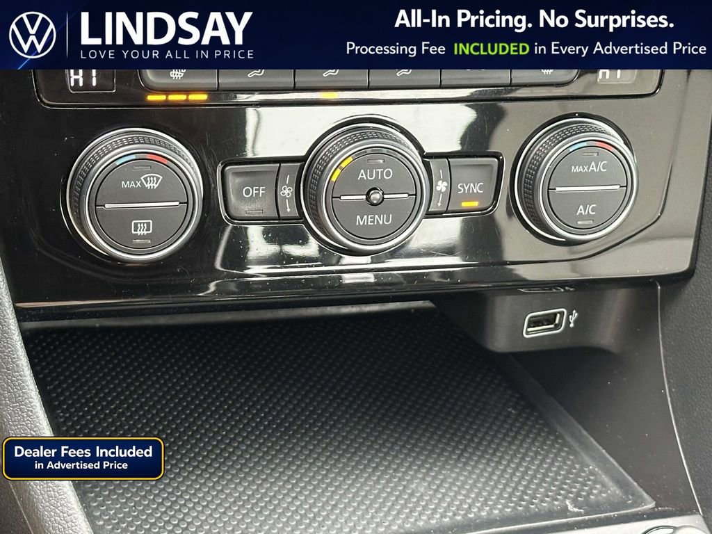 Used 2019 Volkswagen Jetta R-Line FWD image 18