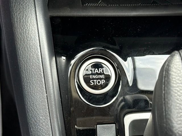 New 2025 Nissan Versa SV w/ Trunk Package image 25