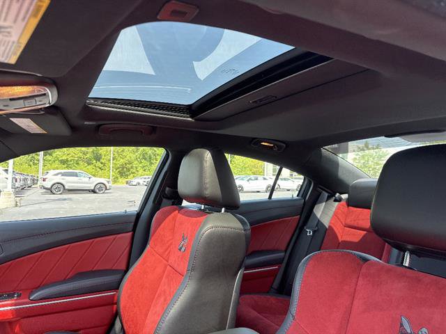 Used 2022 Dodge Charger Scat Pack RWD image 18