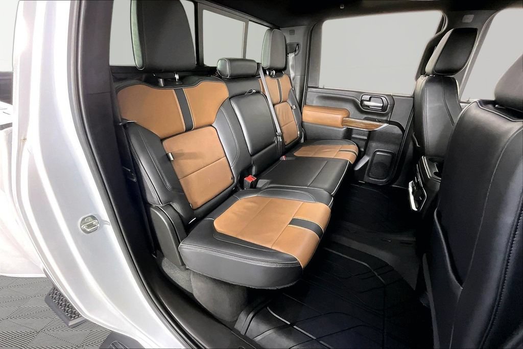 Used 2021 Chevrolet Silverado 3500 High Country AWD/4WD image 25